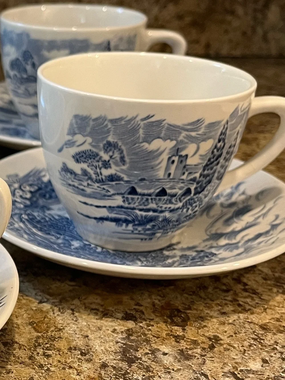 Wedgwood Countryside Teacups and Saucers Set of 4 Blue and White, England
